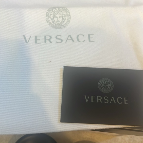 NIB Authentic Versace shoes pool slides black gold 3 D Medusa European 40- US 9 - Picture 12 of 16